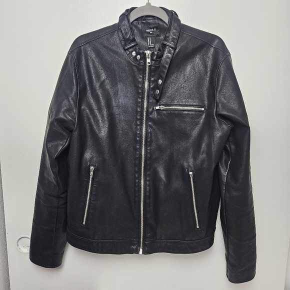 Moto jacket - Picture 1 of 10